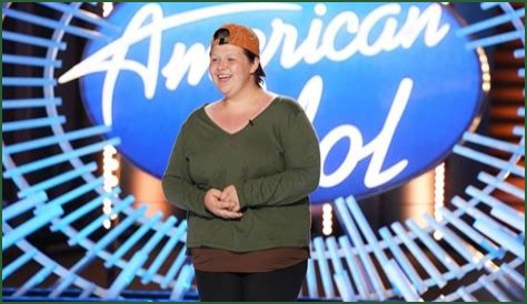 Who is Kelsie Dolin on American Idol and where can you find her on Instagram?